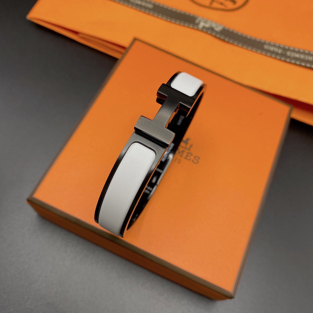 [Shinejoy]H BRACELET 12MM BLACK WHITE CERAMIC
