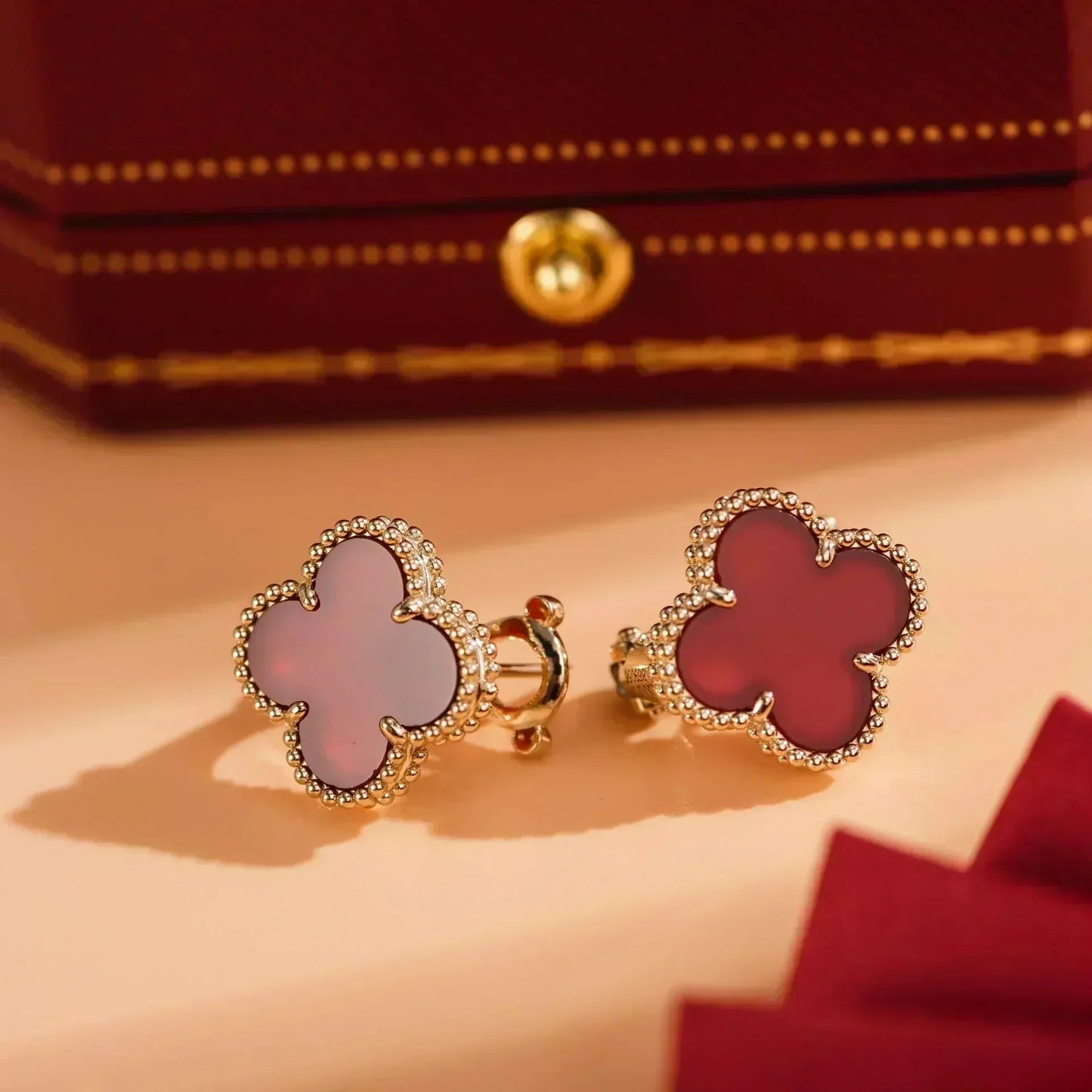 [Shinejoy]CLOVER MEDIUM 1 MOTIFS CARNELIAN  EARRINGS