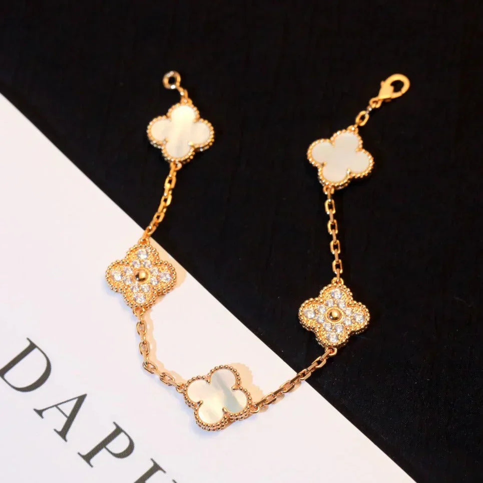 [Shinejoy]CLOVER WHITE PEARL MOP 5 MOTIF BRACELET COLLECTION