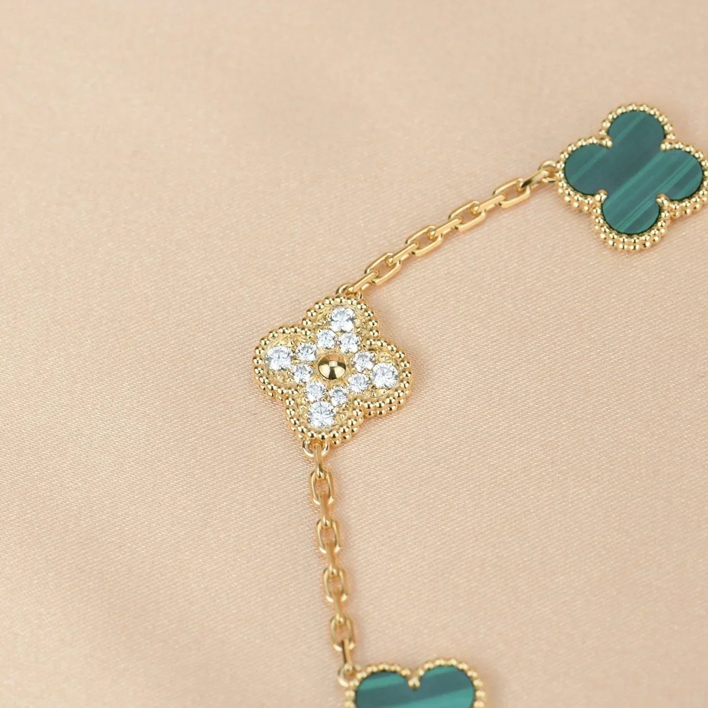 [Shinejoy] CLOVER 5 MOTIF MALACHITE BRACELET COLLECTION