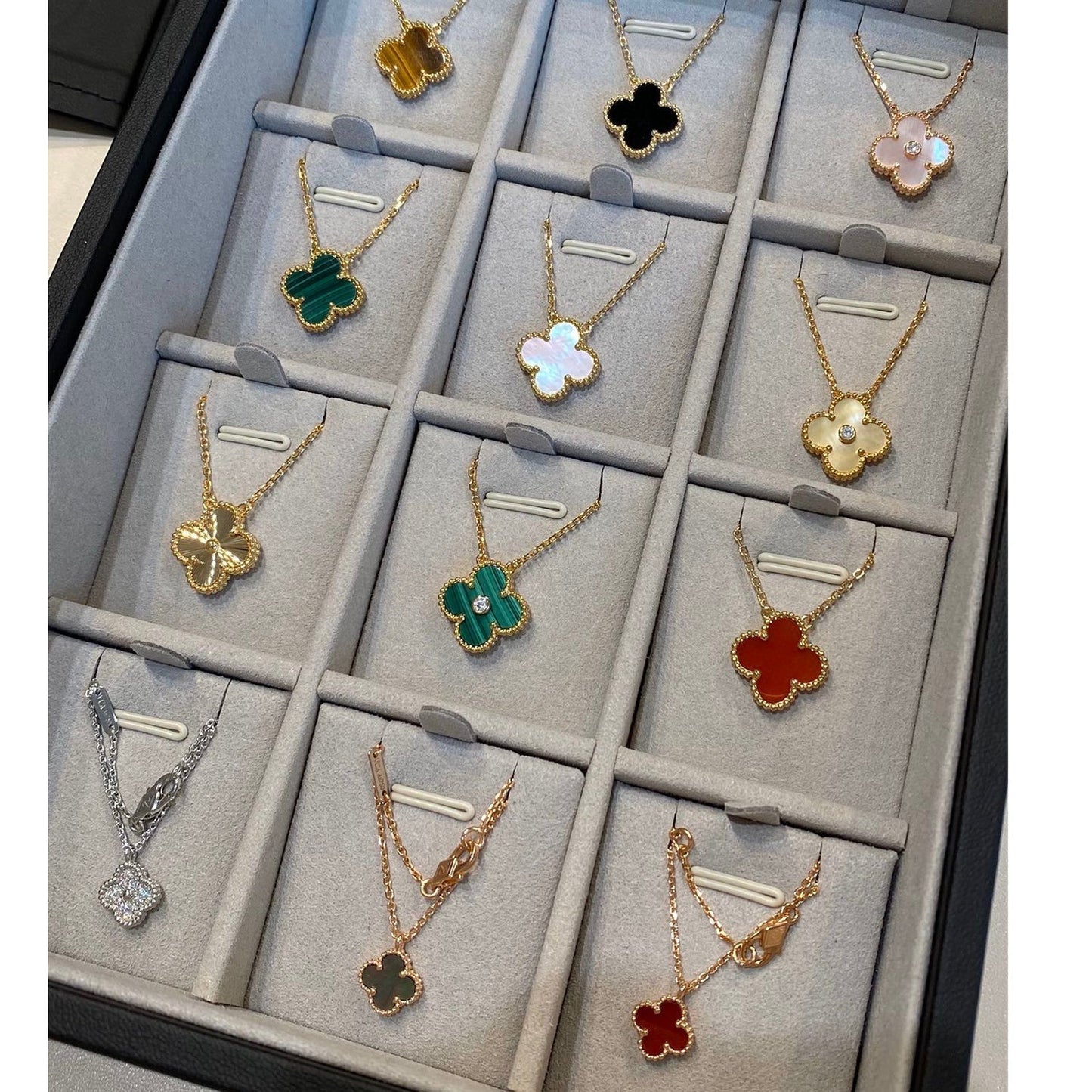 [Shinejoy]CLOVER 15MM LASER NECKLACE SILVER