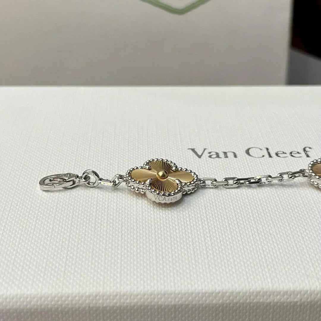 [Shinejoy] CLOVER 5 MOTIF LASER BRACELET COLLECTION